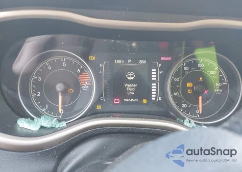 2018 Jeep Cherokee Latitude 4X4 from USA, damaged, VIN 1C4PJMCB0JD589397